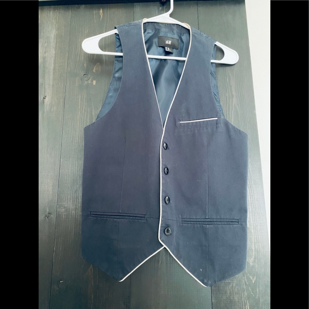 H&M navy men’s vest